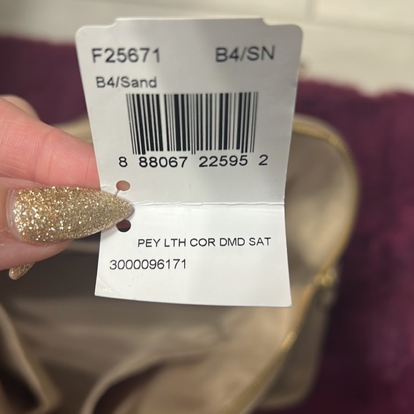 Coach hand bag - Picture 3 of 4